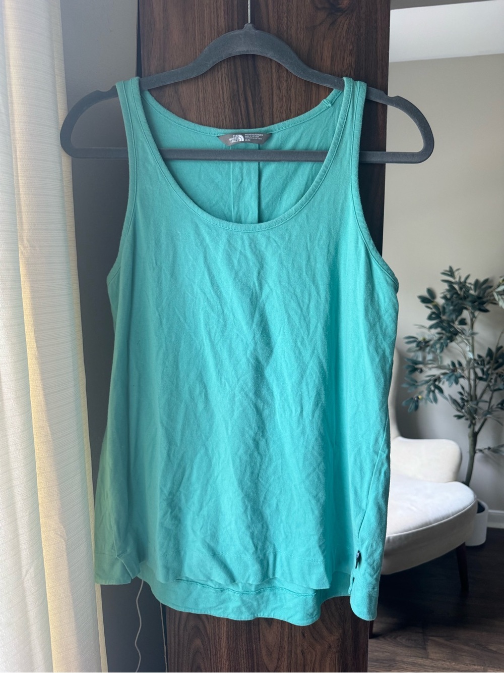 The North Face Women's Teal Scoop Neck Tank